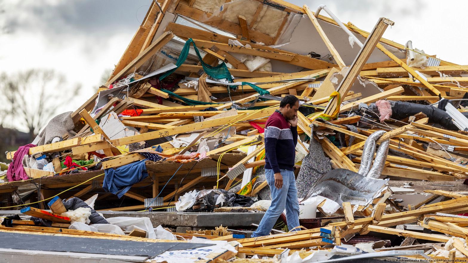 tornadoes-cause-severe-damage-in-nebraska-suburbs